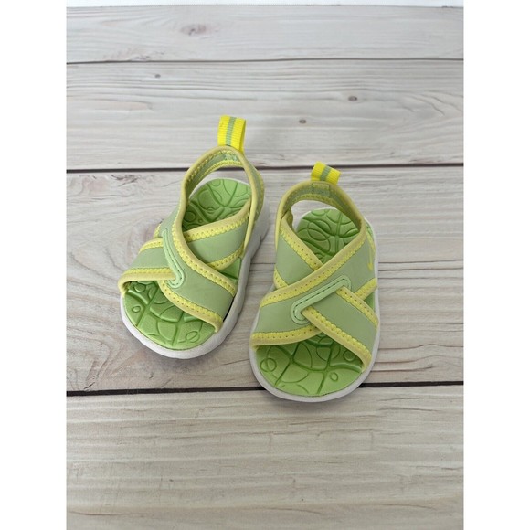 Nike Toddler Sandals Green Yellow Open Toe Adjustable Size 2 - Picture 1 of 9